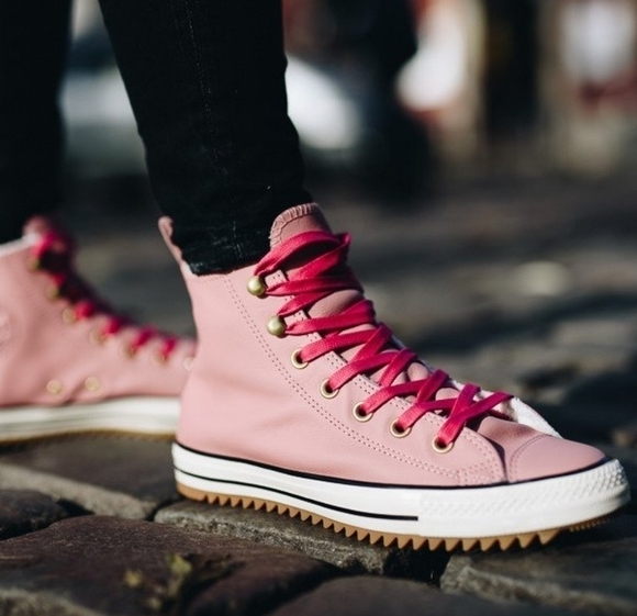 Converse Chuck Taylor AS Hiker Boot Shearling - Picture 1 of 8